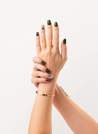 Serena – Schnelle und flüssigkeitsfreie Maniküre