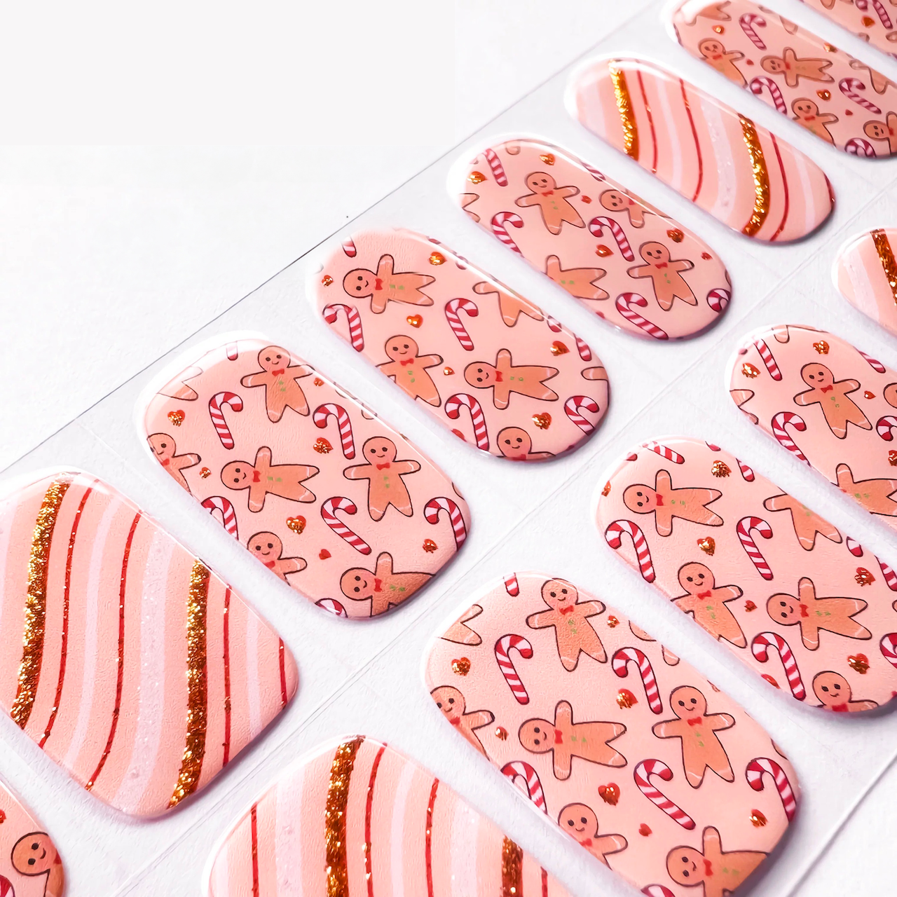 Tess - Schnelle und flüssigkeitsfreie Maniküre